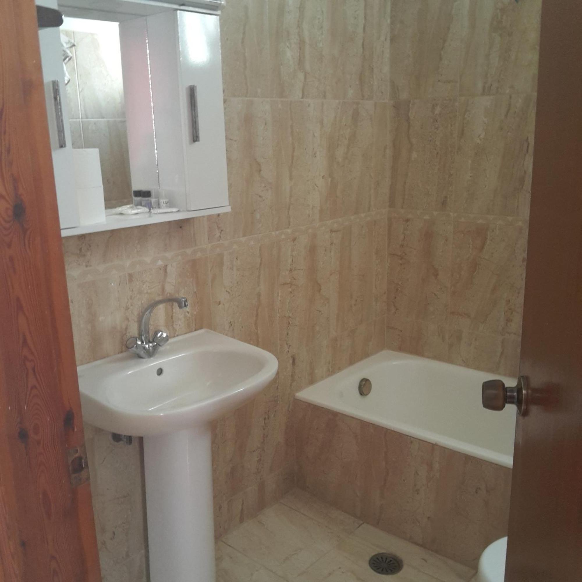 Apostolis Hotel Apartments Pefki エクステリア 写真